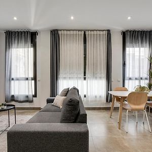 Urban Flats Vallirana